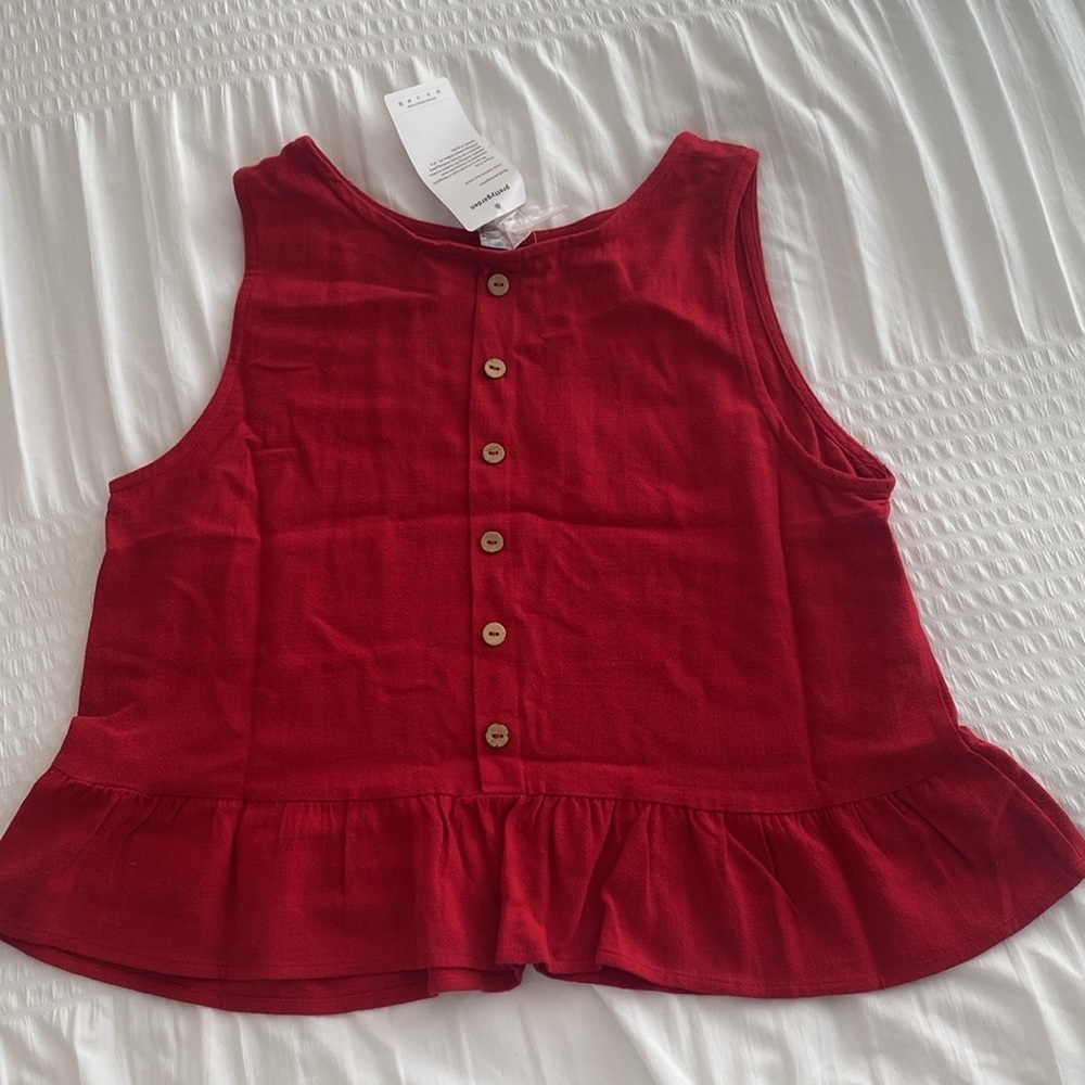 NWT Pretty Garden red peplum tank with buttons size small - Picture 3 of 14